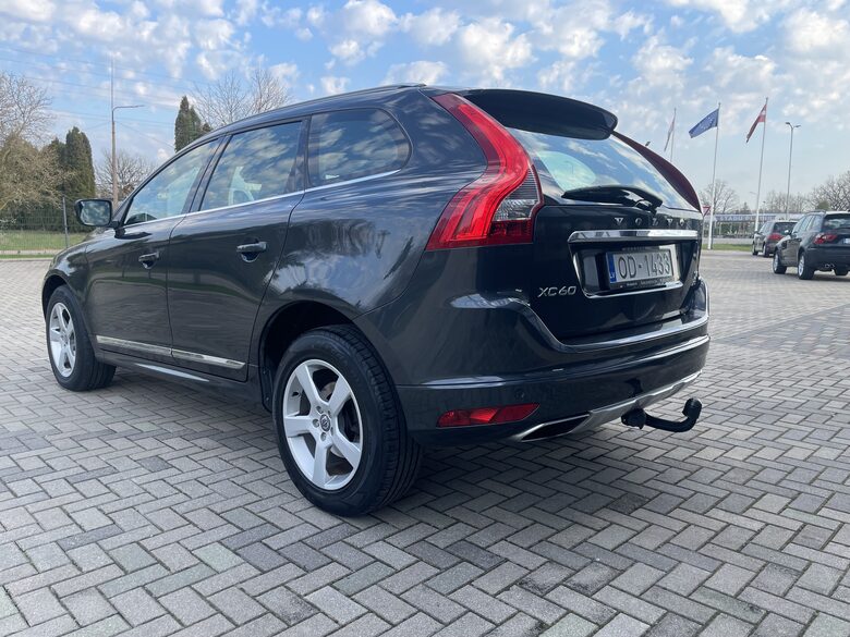 VOLVO XC60 2,4D