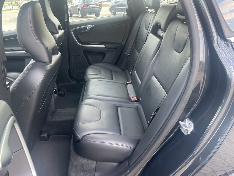VOLVO XC60 2,4D