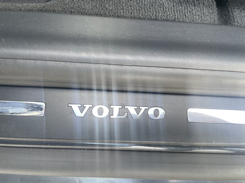 VOLVO XC60 2,4D