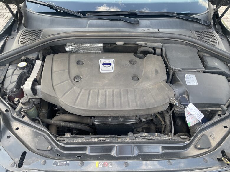 VOLVO XC60 2,4D