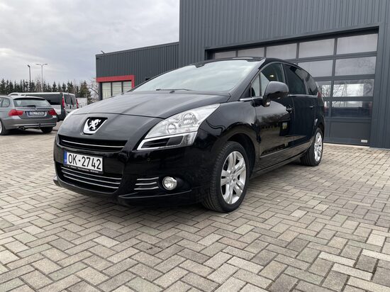 Peugeot 5008 1,6 benzīns