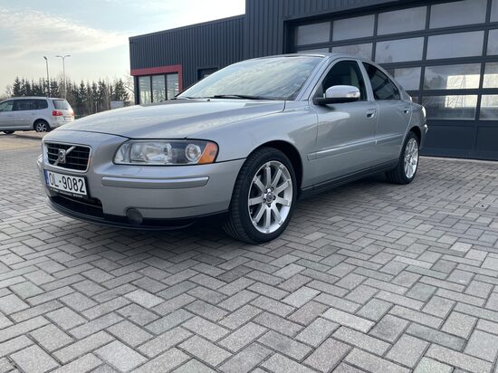 Volvo S-60 2,4 D5