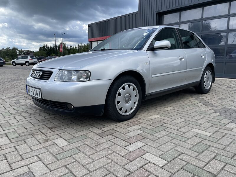 Audi A3 1,6 benzīns